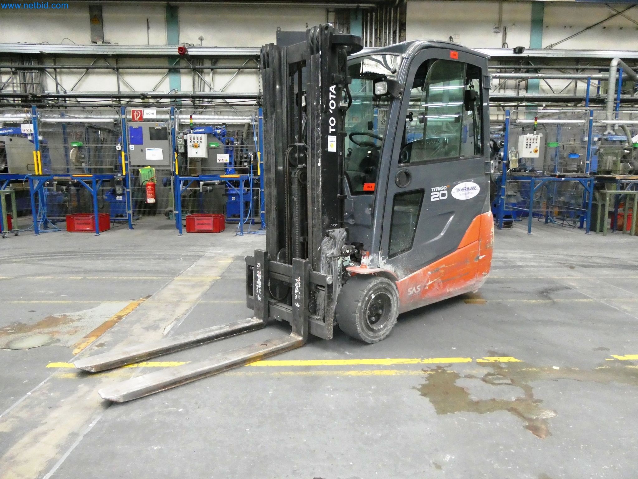 Maszyny z sektora technologii powierzchni-1