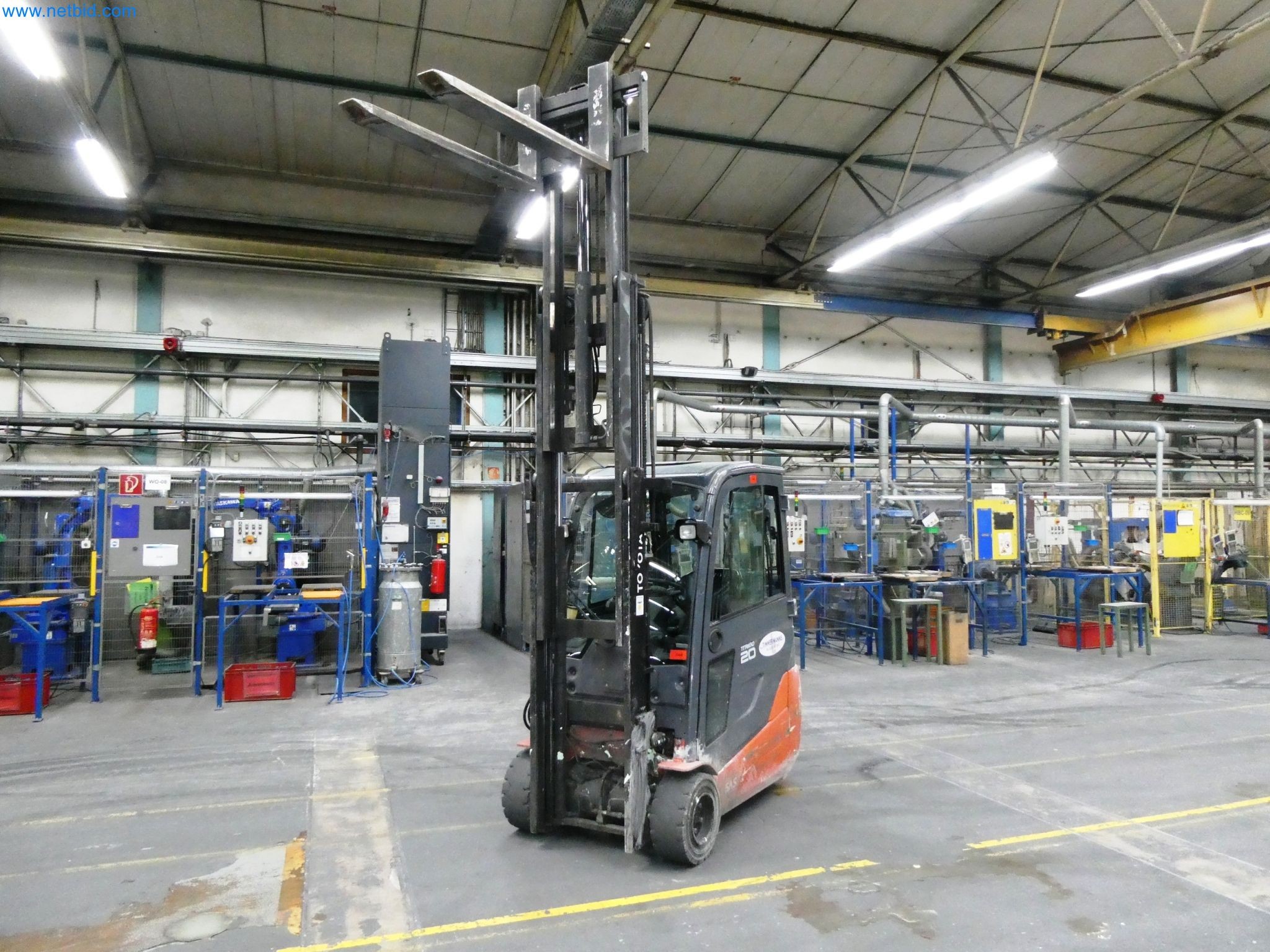 Maszyny z sektora technologii powierzchni-20