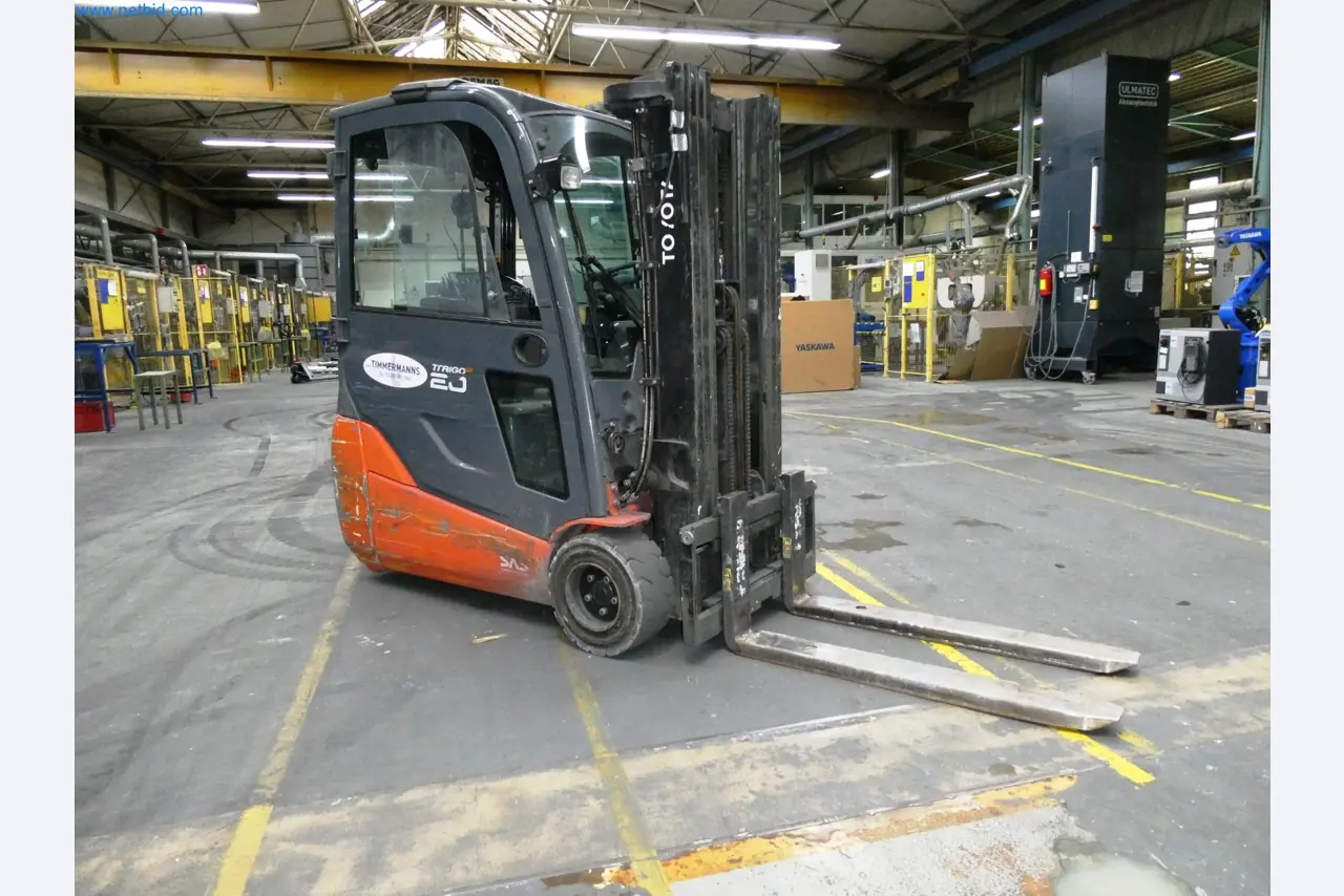 Maszyny z sektora technologii powierzchni-3