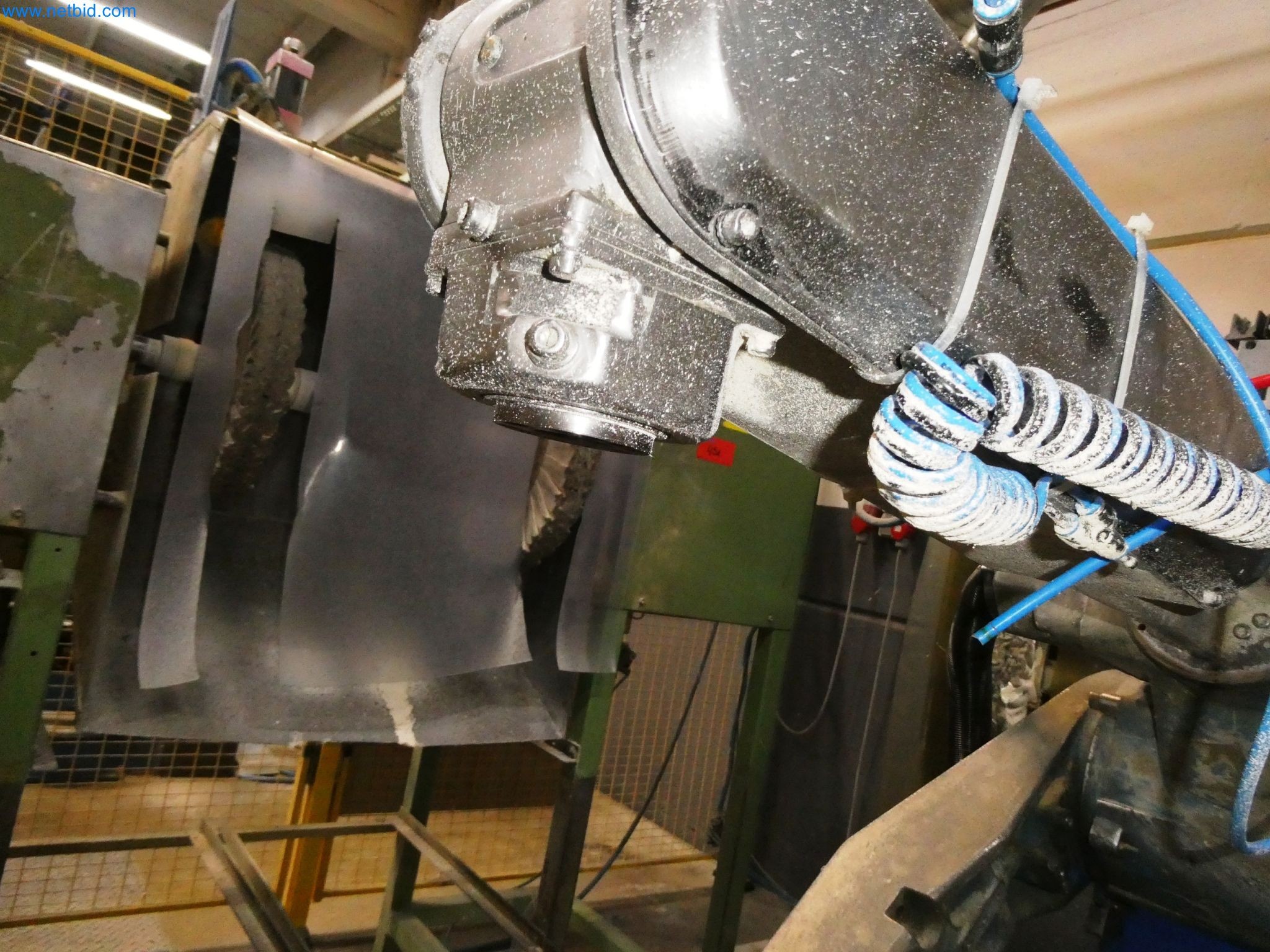 Maszyny z sektora technologii powierzchni-10