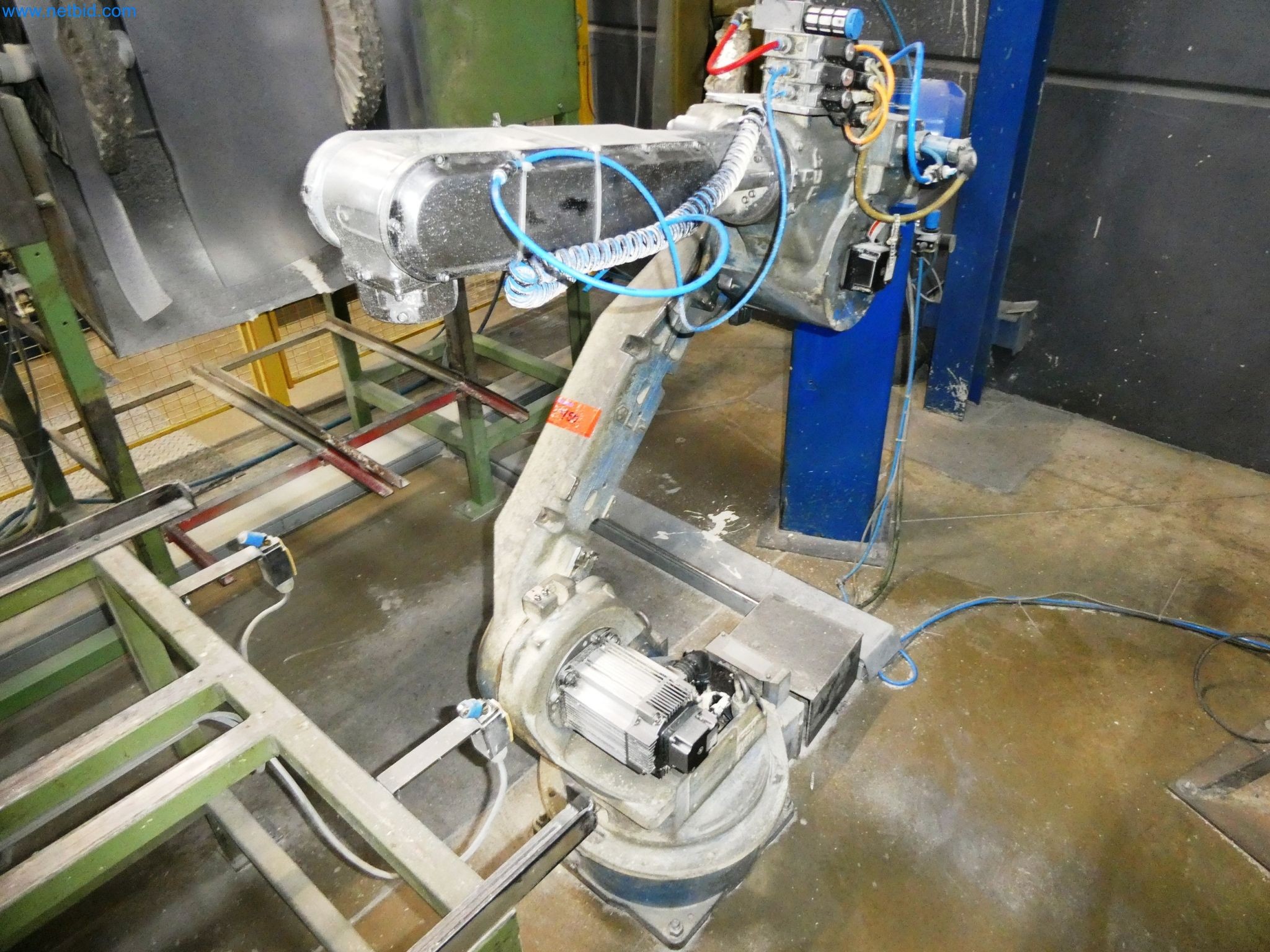 Maszyny z sektora technologii powierzchni-1