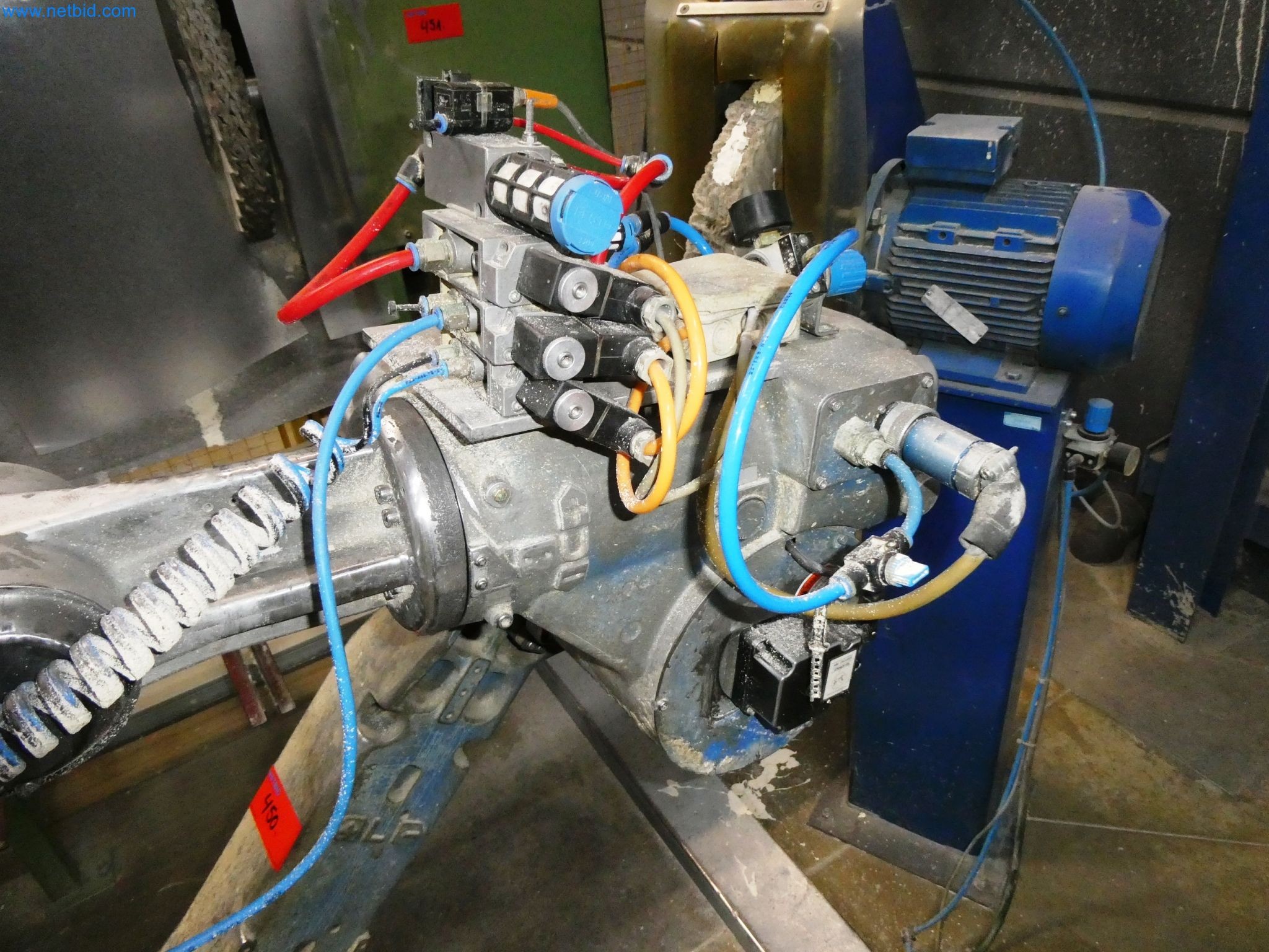 Maszyny z sektora technologii powierzchni-5