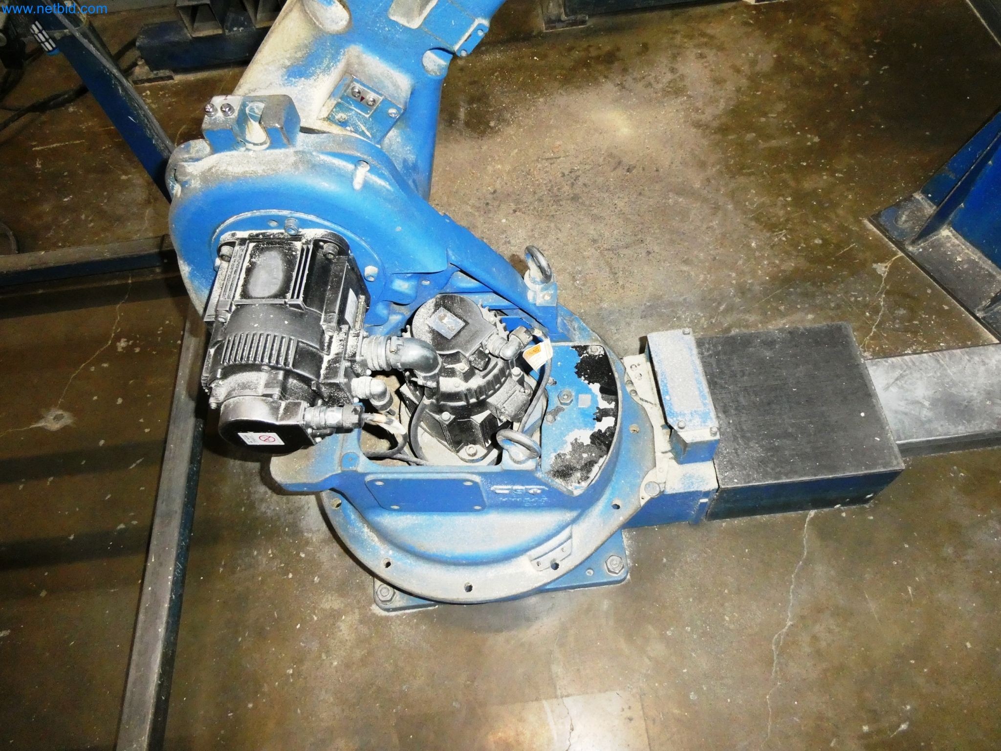 Maszyny z sektora technologii powierzchni-2