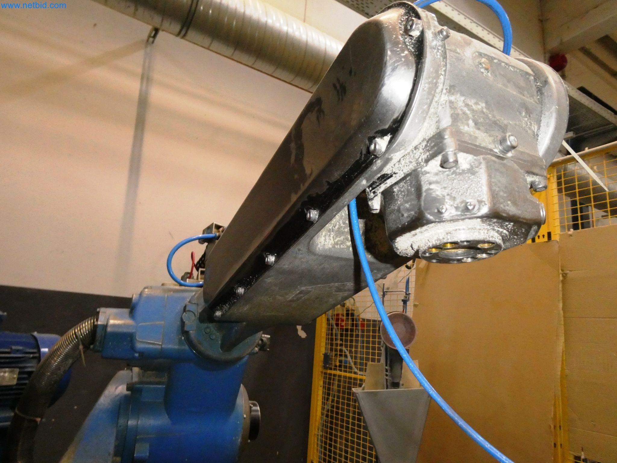 Maszyny z sektora technologii powierzchni-6