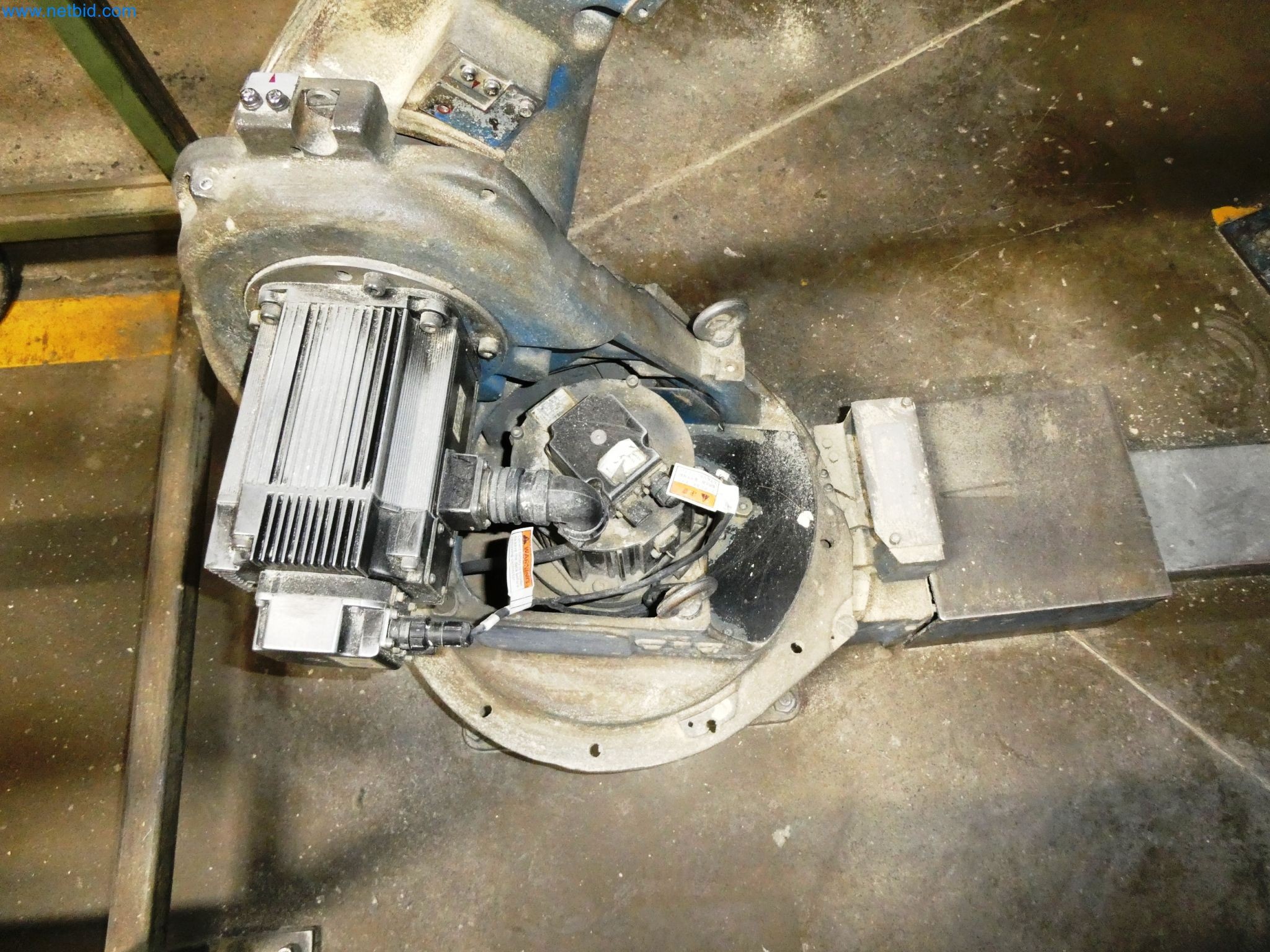 Maszyny z sektora technologii powierzchni-4