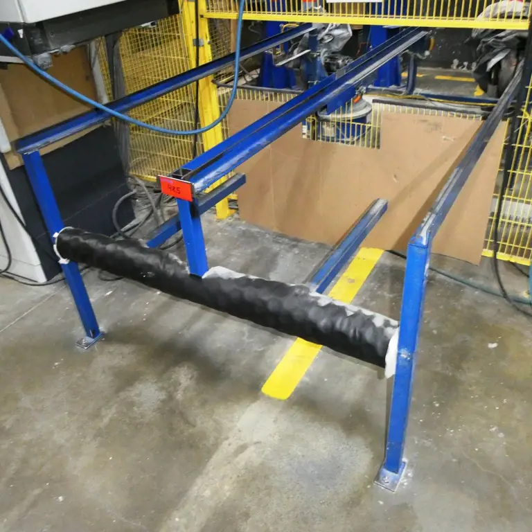 Load carrier table