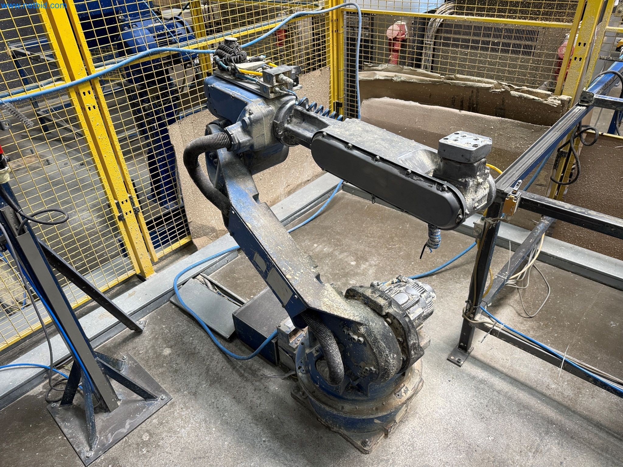 Maszyny z sektora technologii powierzchni-3