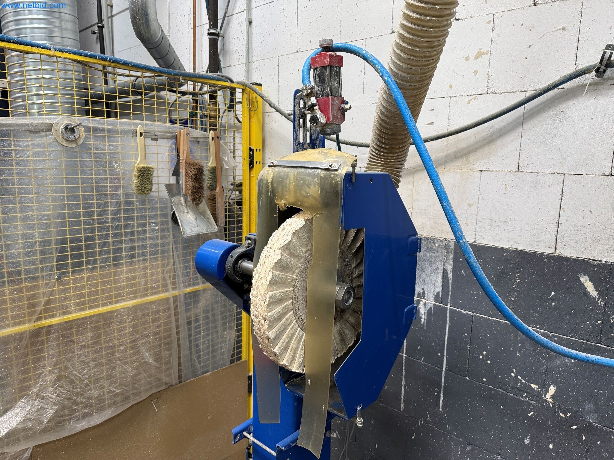 Maszyny z sektora technologii powierzchni-7