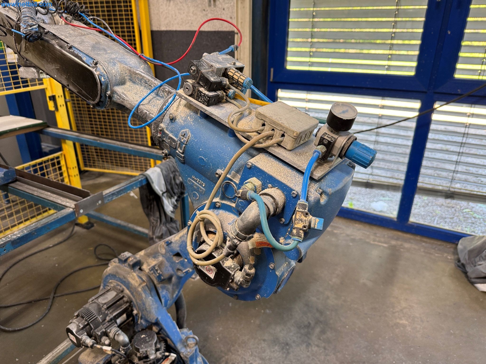 Maszyny z sektora technologii powierzchni-5