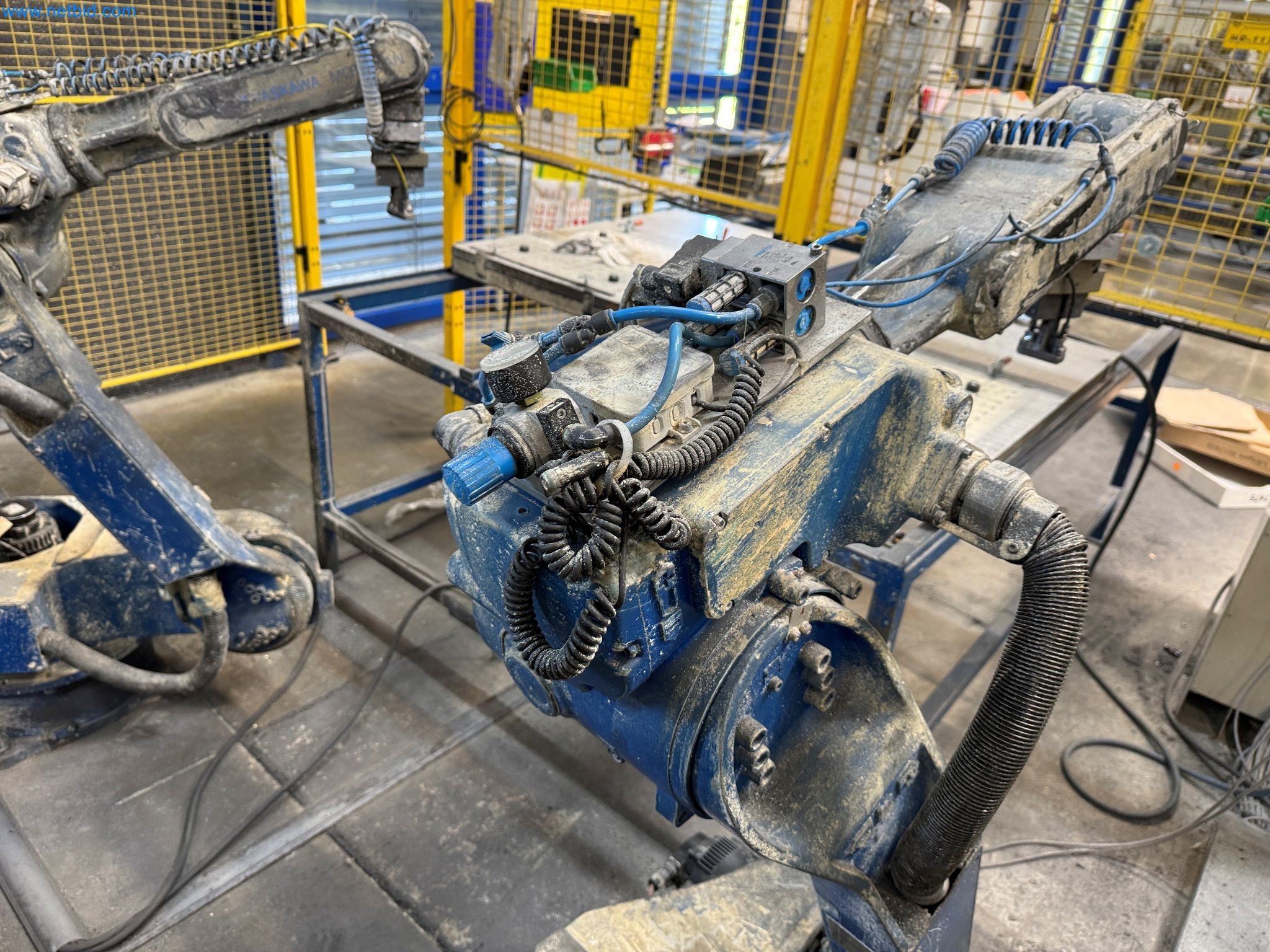 Maszyny z sektora technologii powierzchni-2