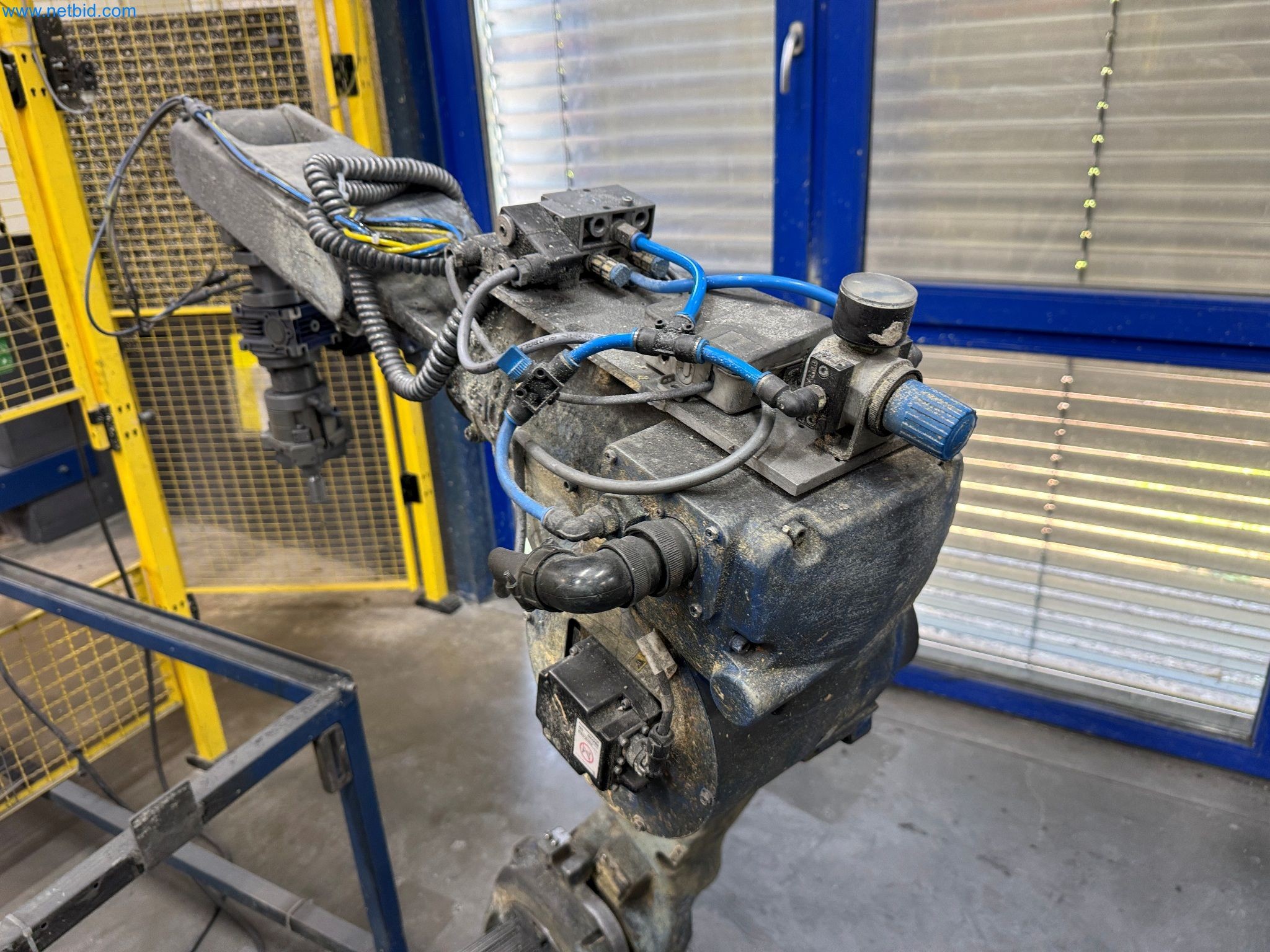 Maszyny z sektora technologii powierzchni-2