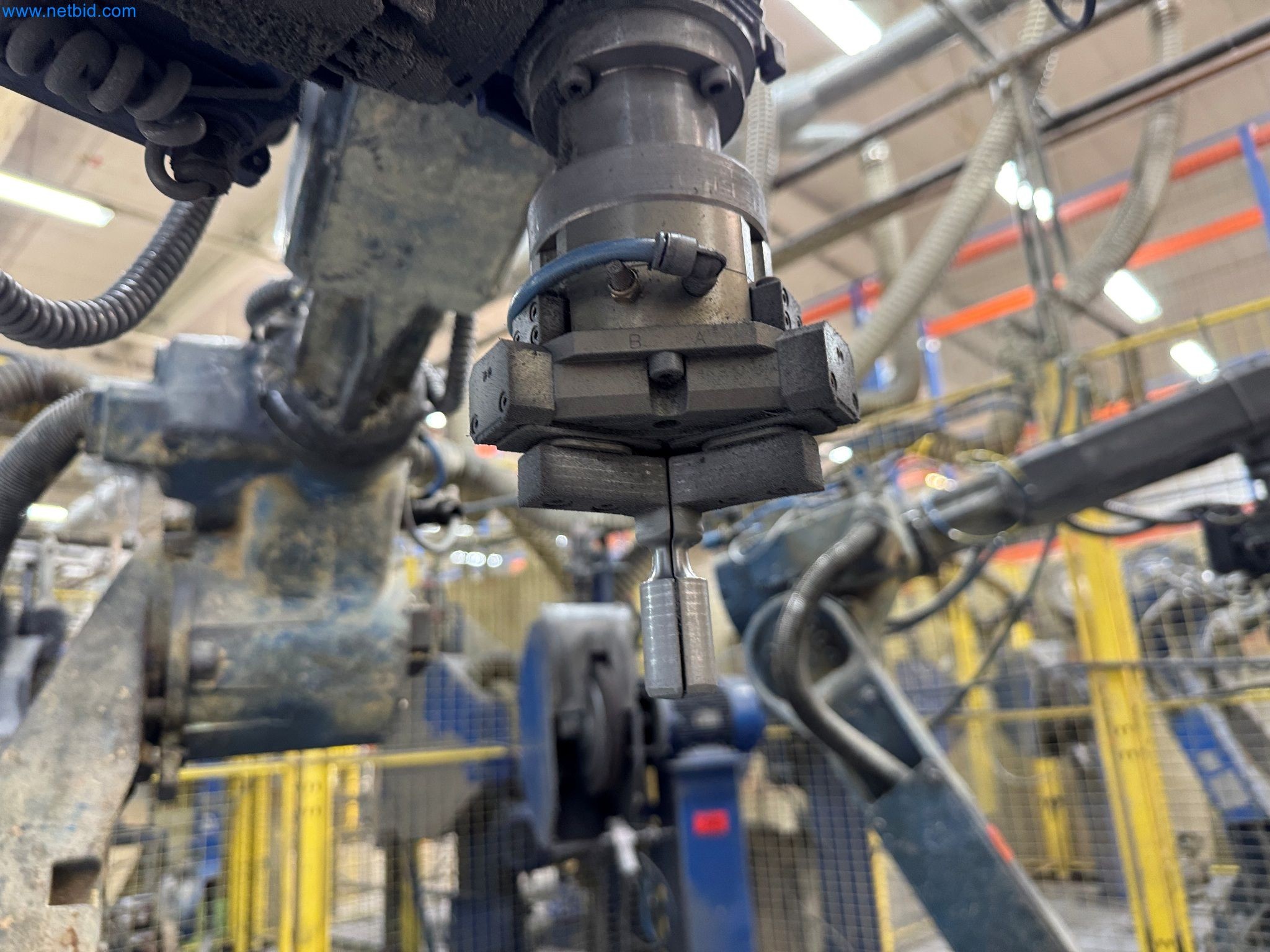 Maszyny z sektora technologii powierzchni-5