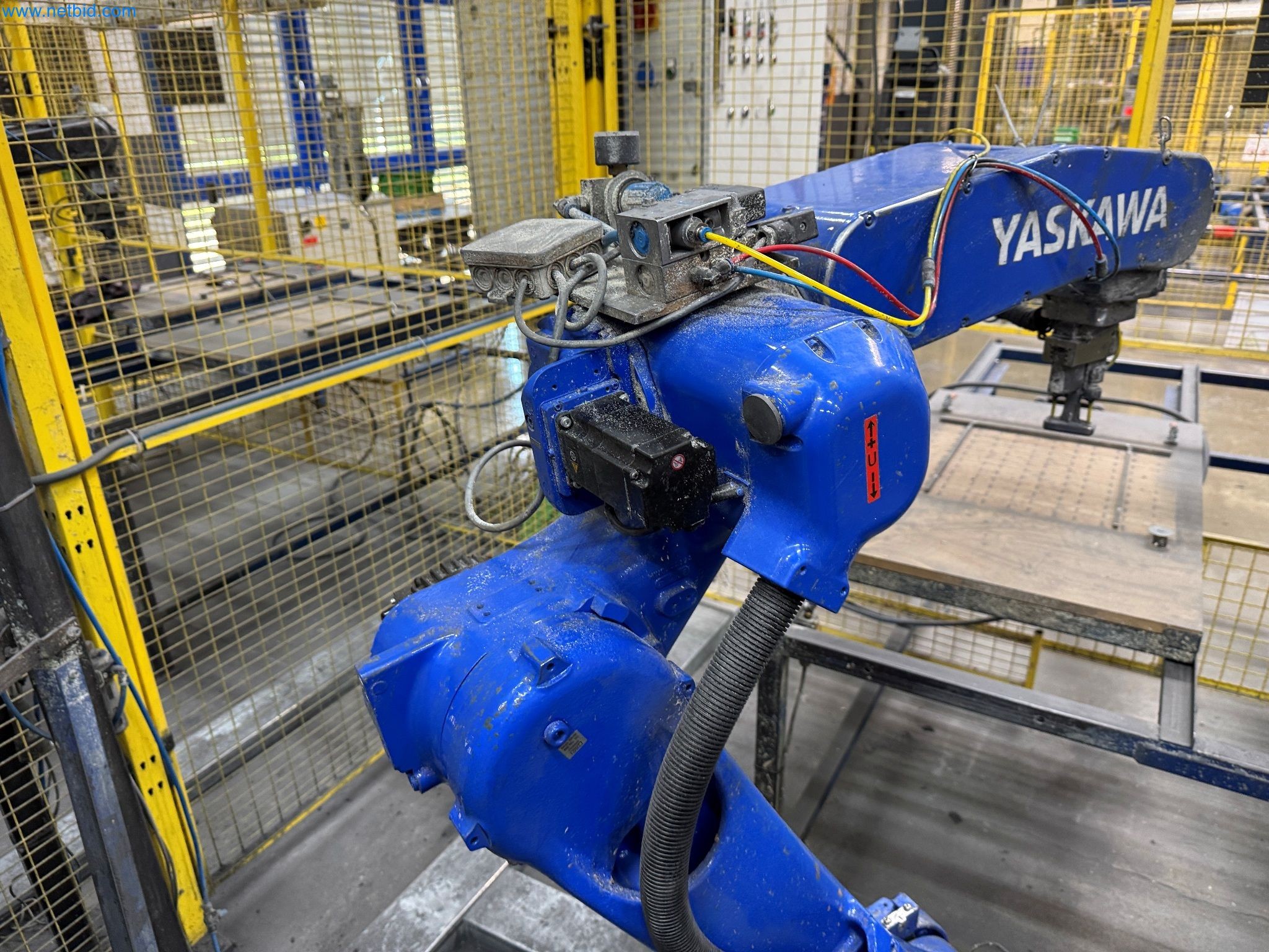 Maszyny z sektora technologii powierzchni-10