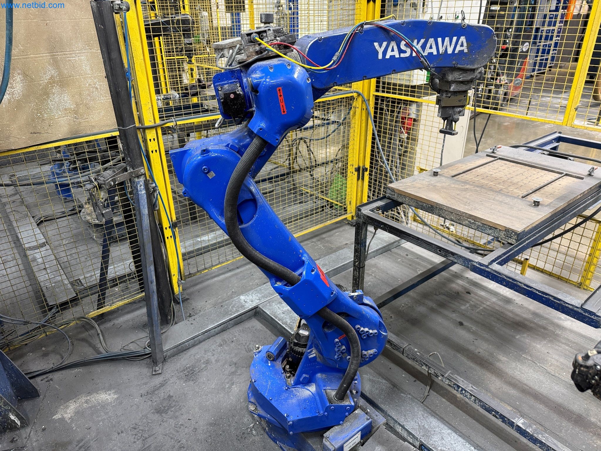 Maszyny z sektora technologii powierzchni-1