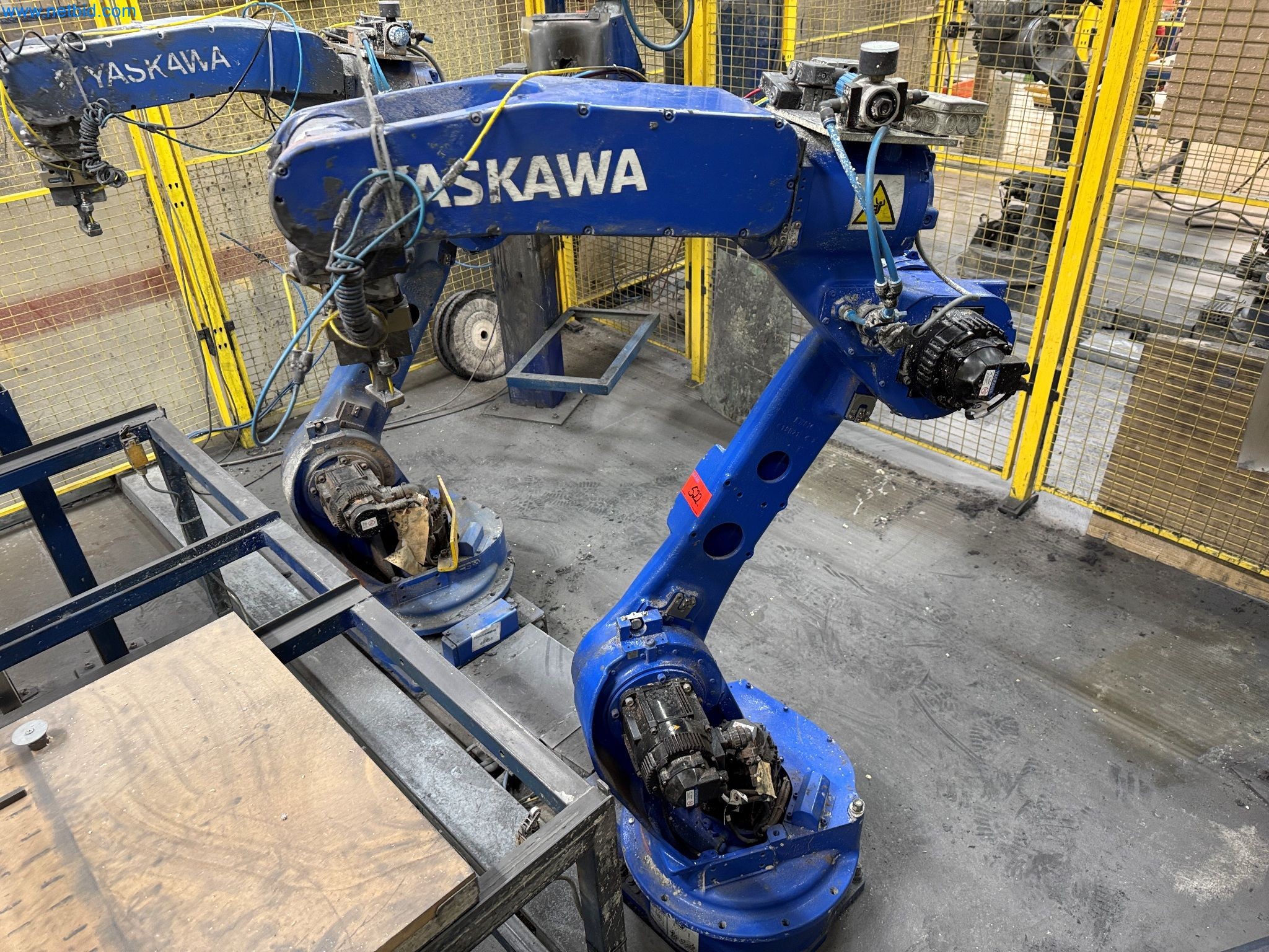 Maszyny z sektora technologii powierzchni-2