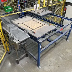 Load carrier table