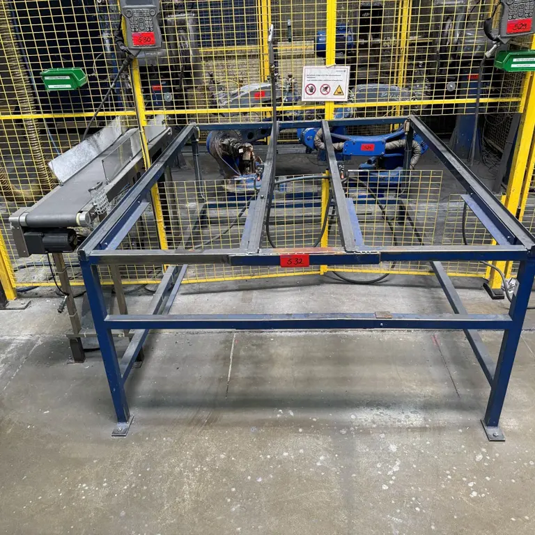 Load carrier table