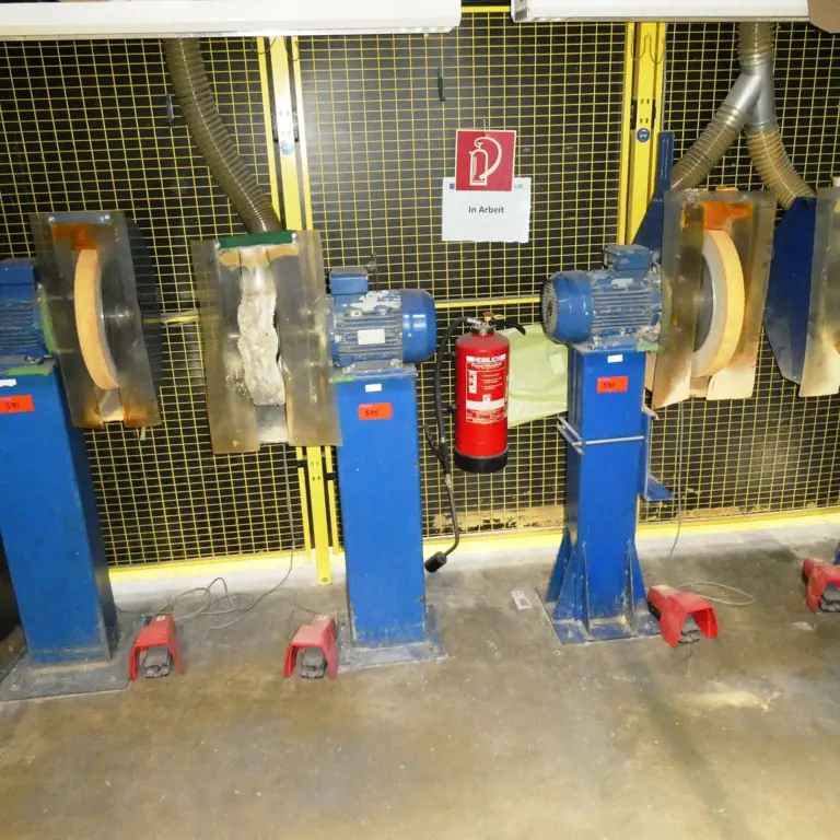 4 Polieranlagen