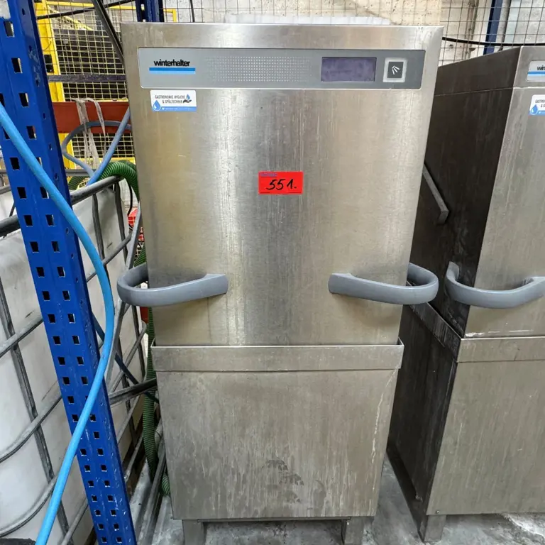 Pass-through dishwasher Winterhalter