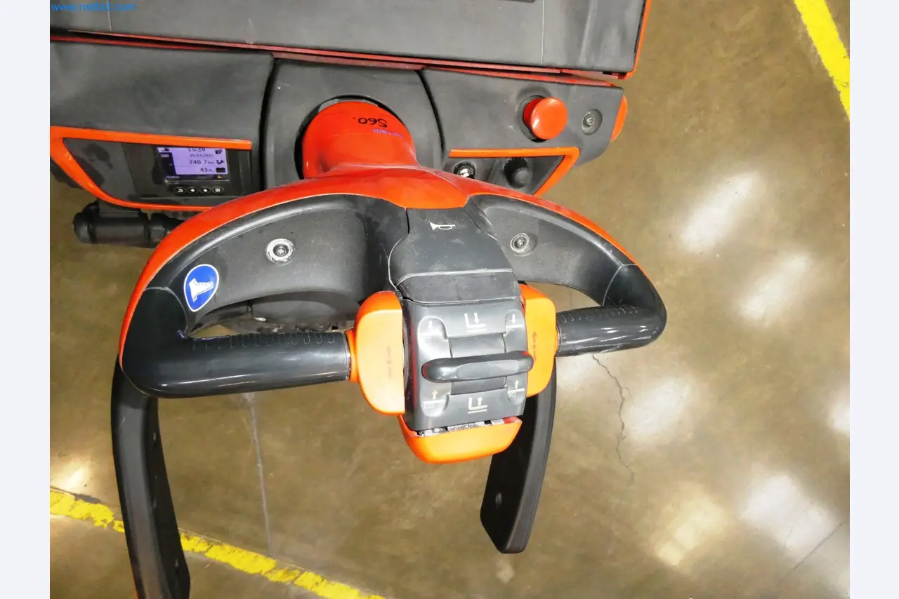 Maszyny z sektora technologii powierzchni-11