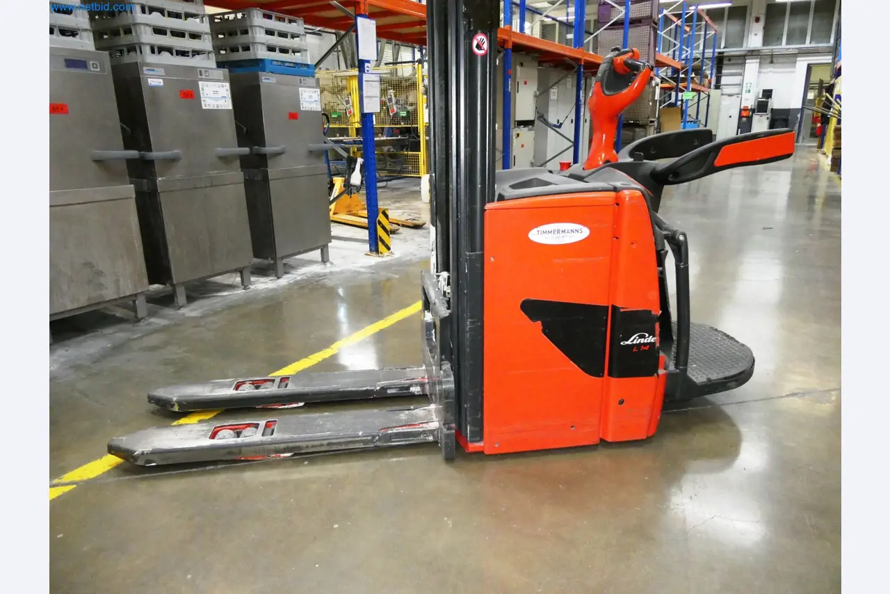 Maszyny z sektora technologii powierzchni-9