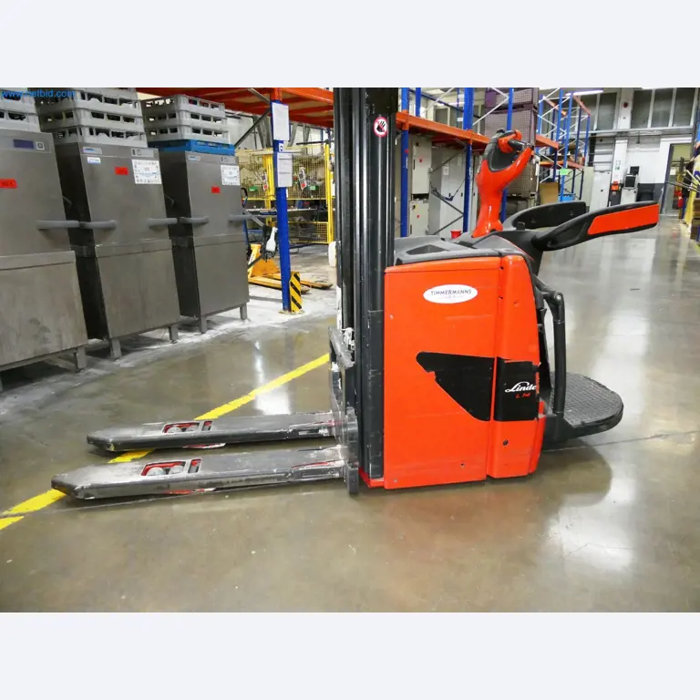 Maszyny z sektora technologii powierzchni-9