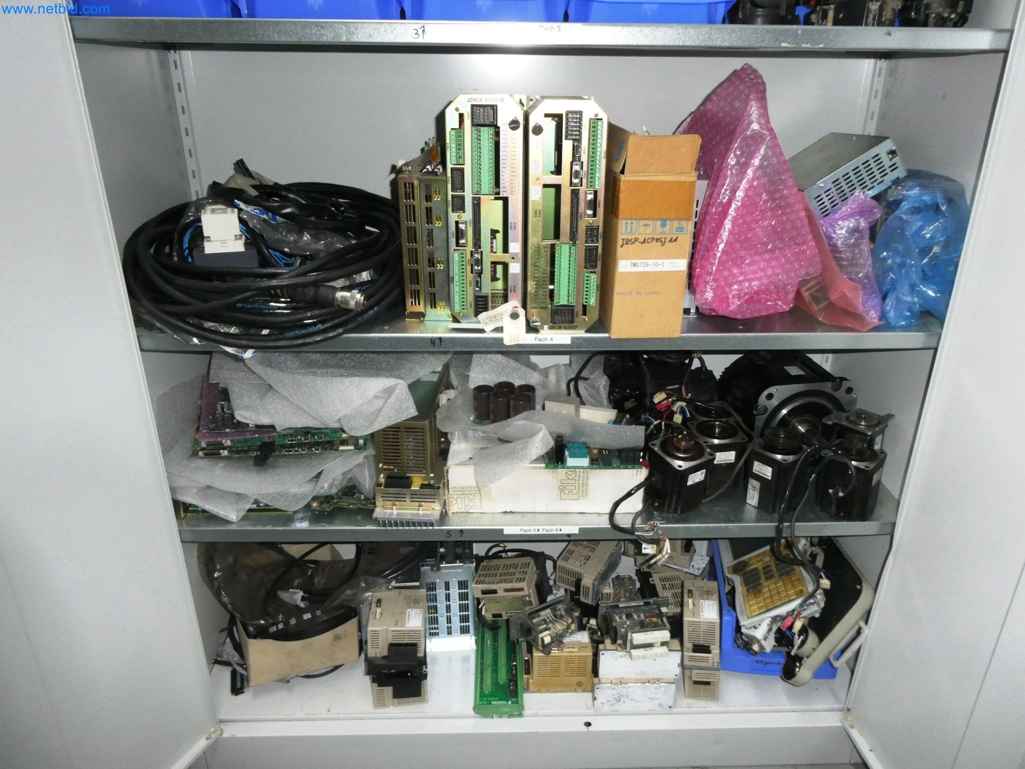 Maszyny z sektora technologii powierzchni-11