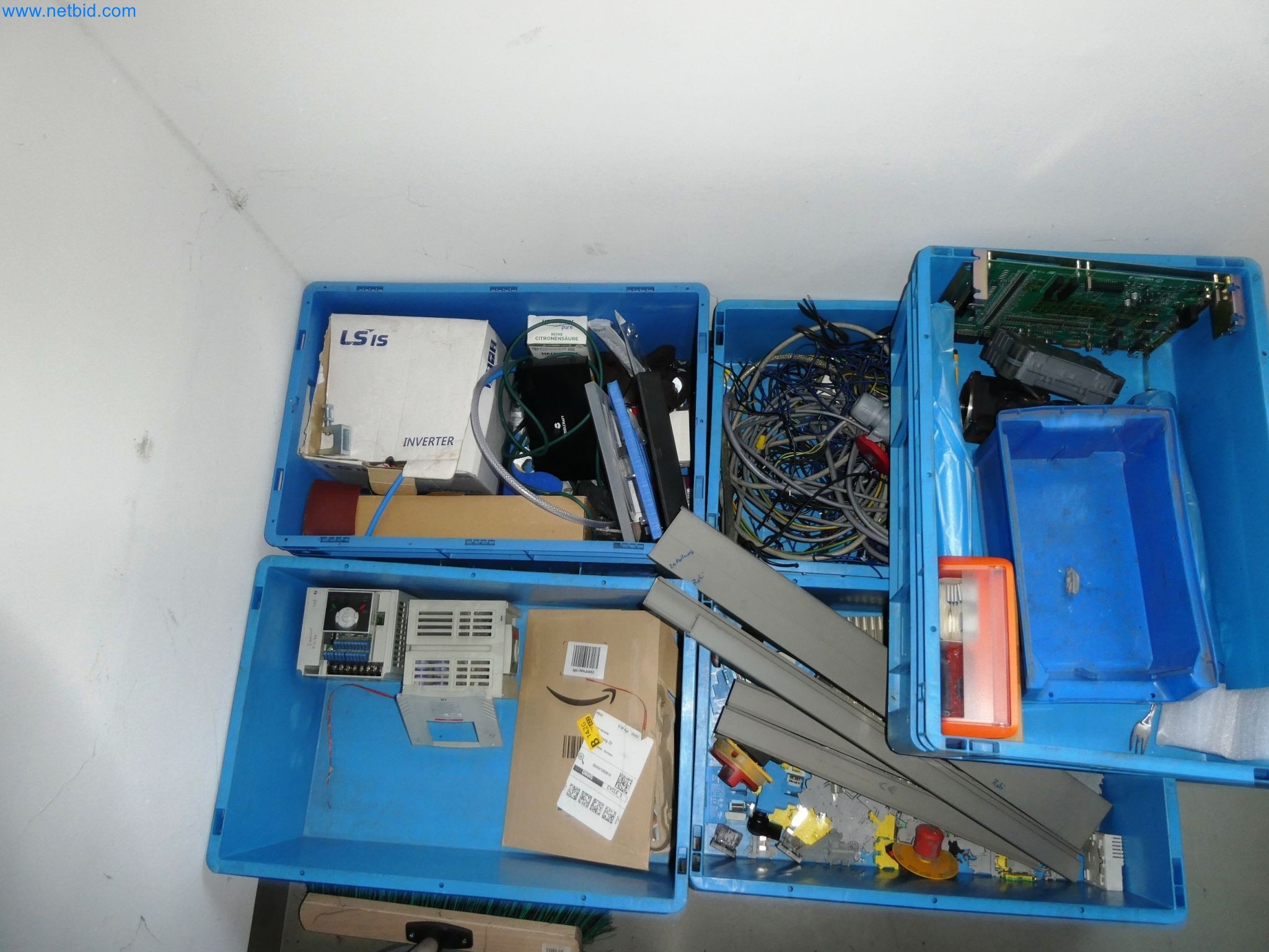 Maszyny z sektora technologii powierzchni-21