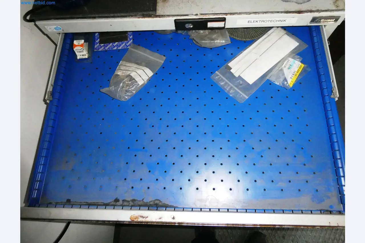 Maszyny z sektora technologii powierzchni-26