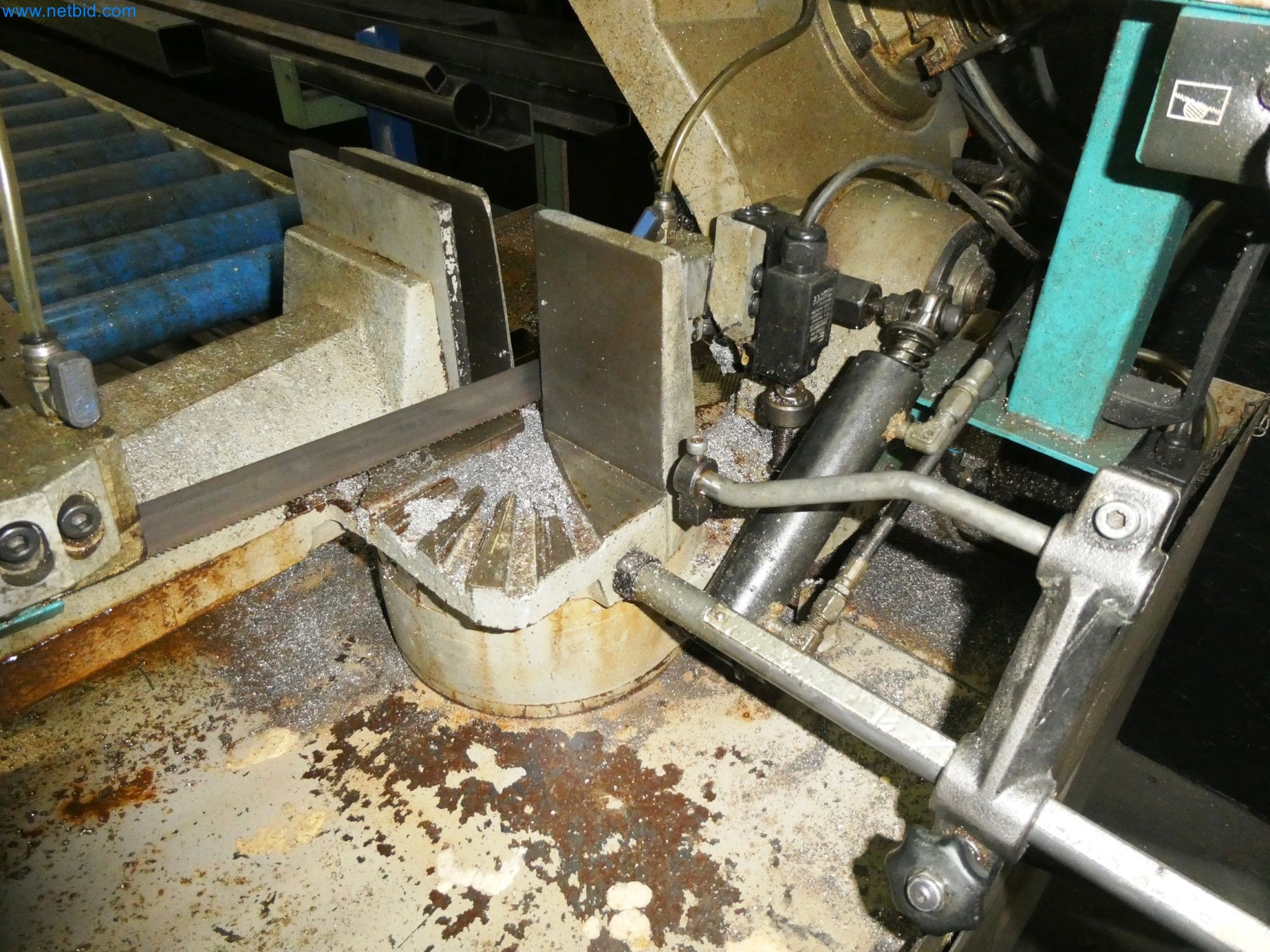 Maszyny z sektora technologii powierzchni-2