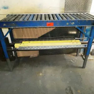 2 Roller conveyors