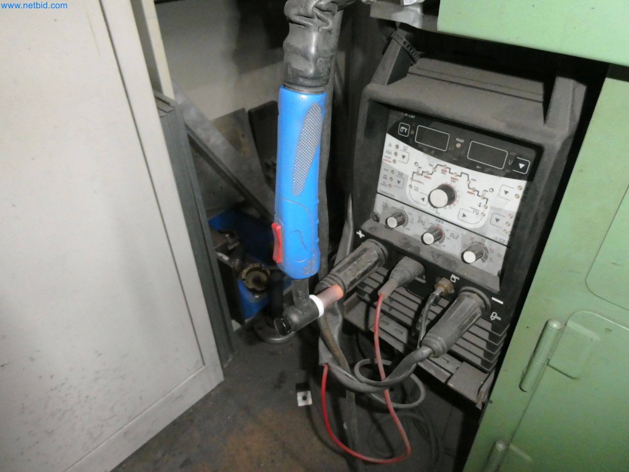 Maszyny z sektora technologii powierzchni-1