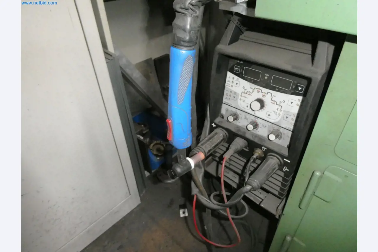 Maszyny z sektora technologii powierzchni-1