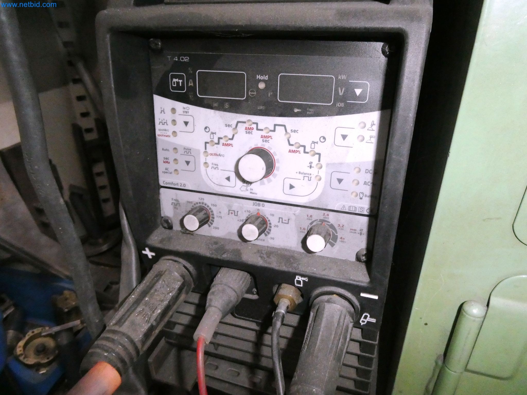 Maszyny z sektora technologii powierzchni-3