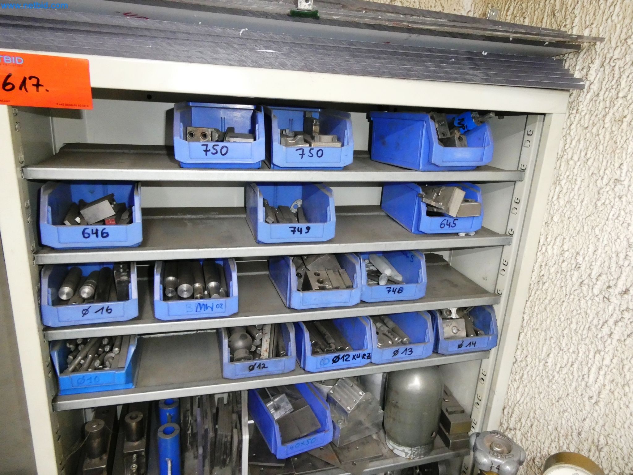 Maszyny z sektora technologii powierzchni-18