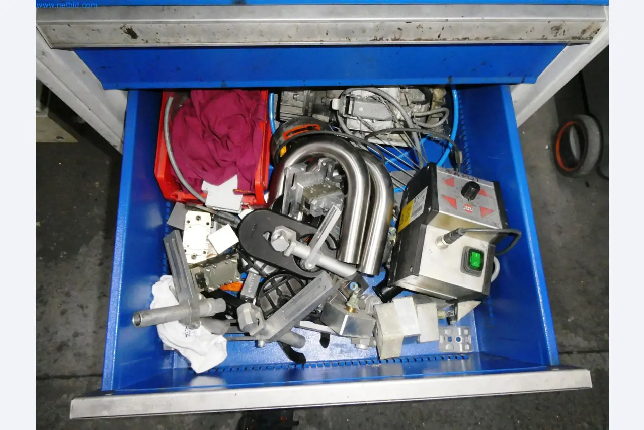 Maszyny z sektora technologii powierzchni-32