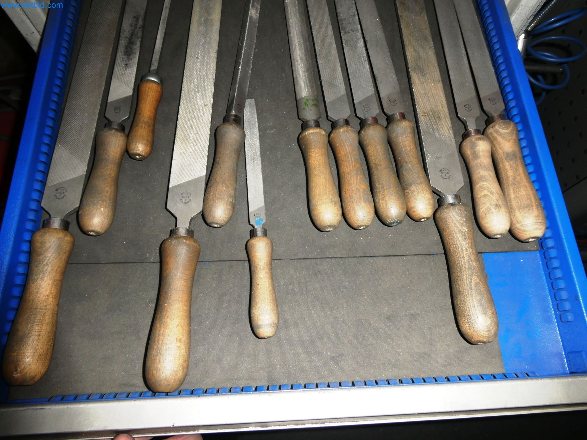 Maszyny z sektora technologii powierzchni-34