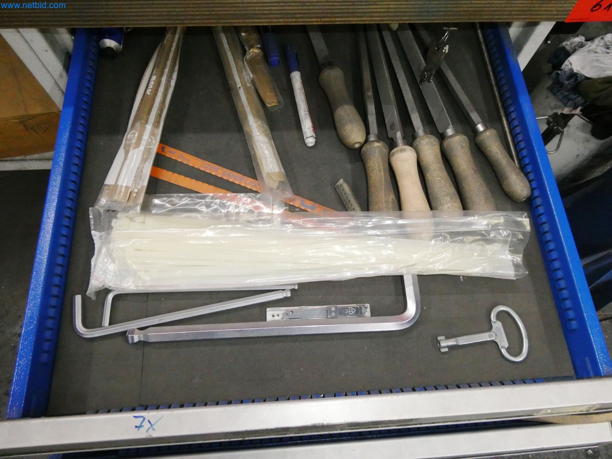 Maszyny z sektora technologii powierzchni-36