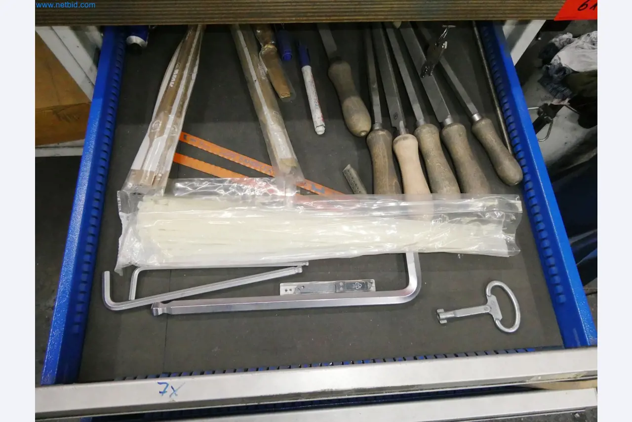 Maszyny z sektora technologii powierzchni-36