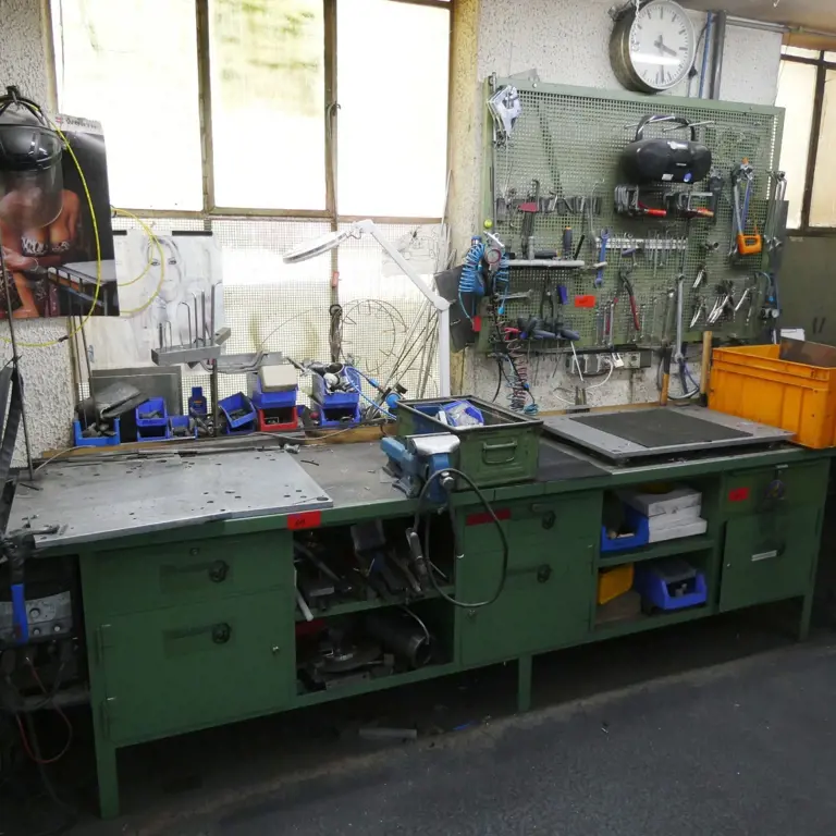 Workshop equipment