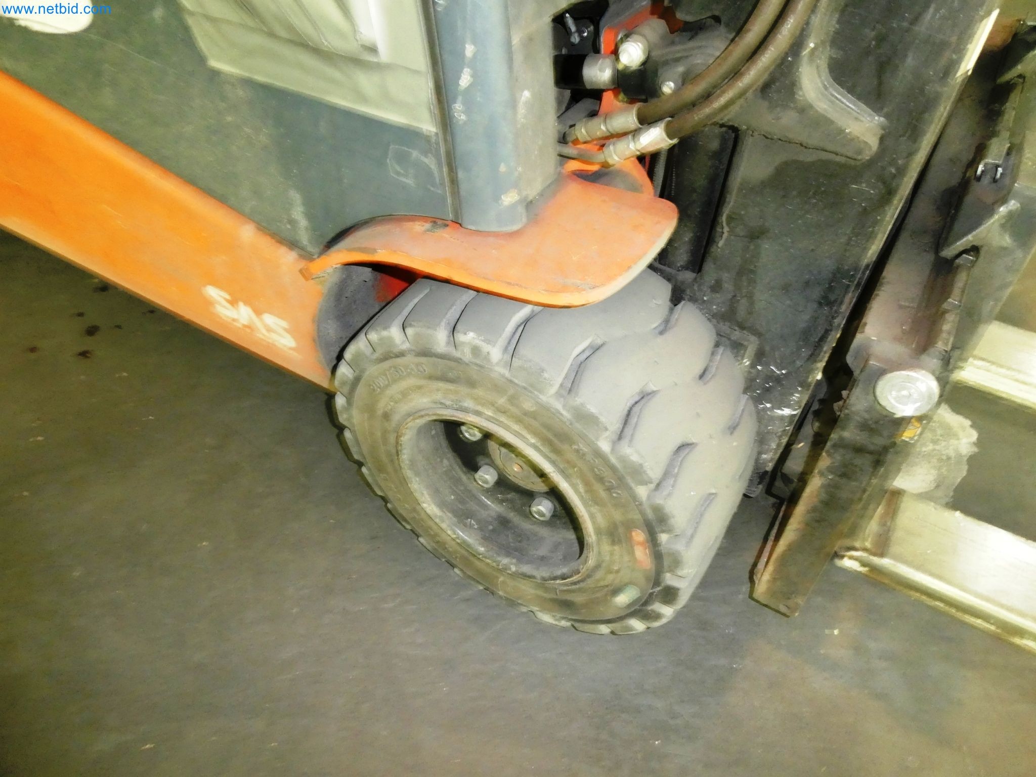 Maszyny z sektora technologii powierzchni-14