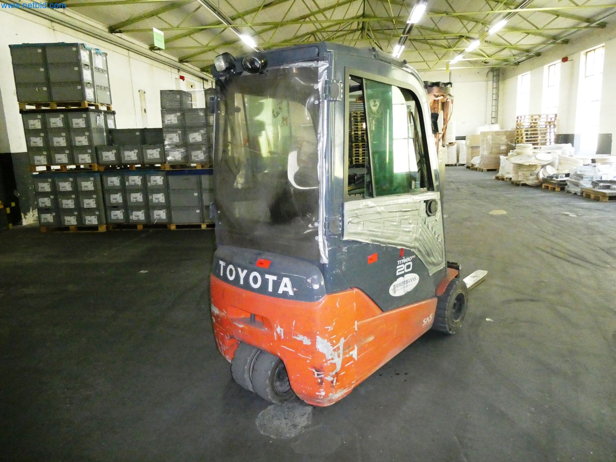 Maszyny z sektora technologii powierzchni-4