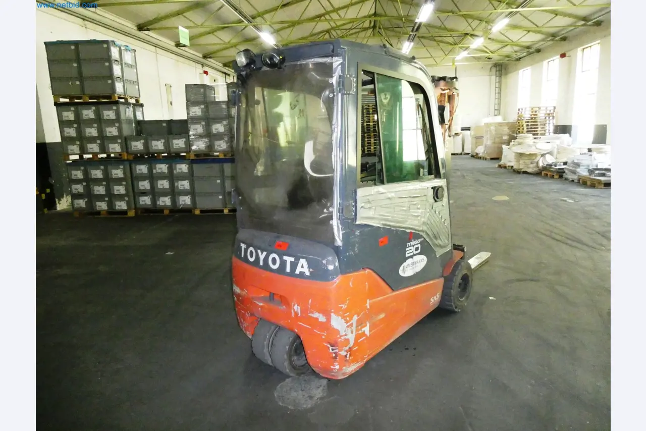 Maszyny z sektora technologii powierzchni-4