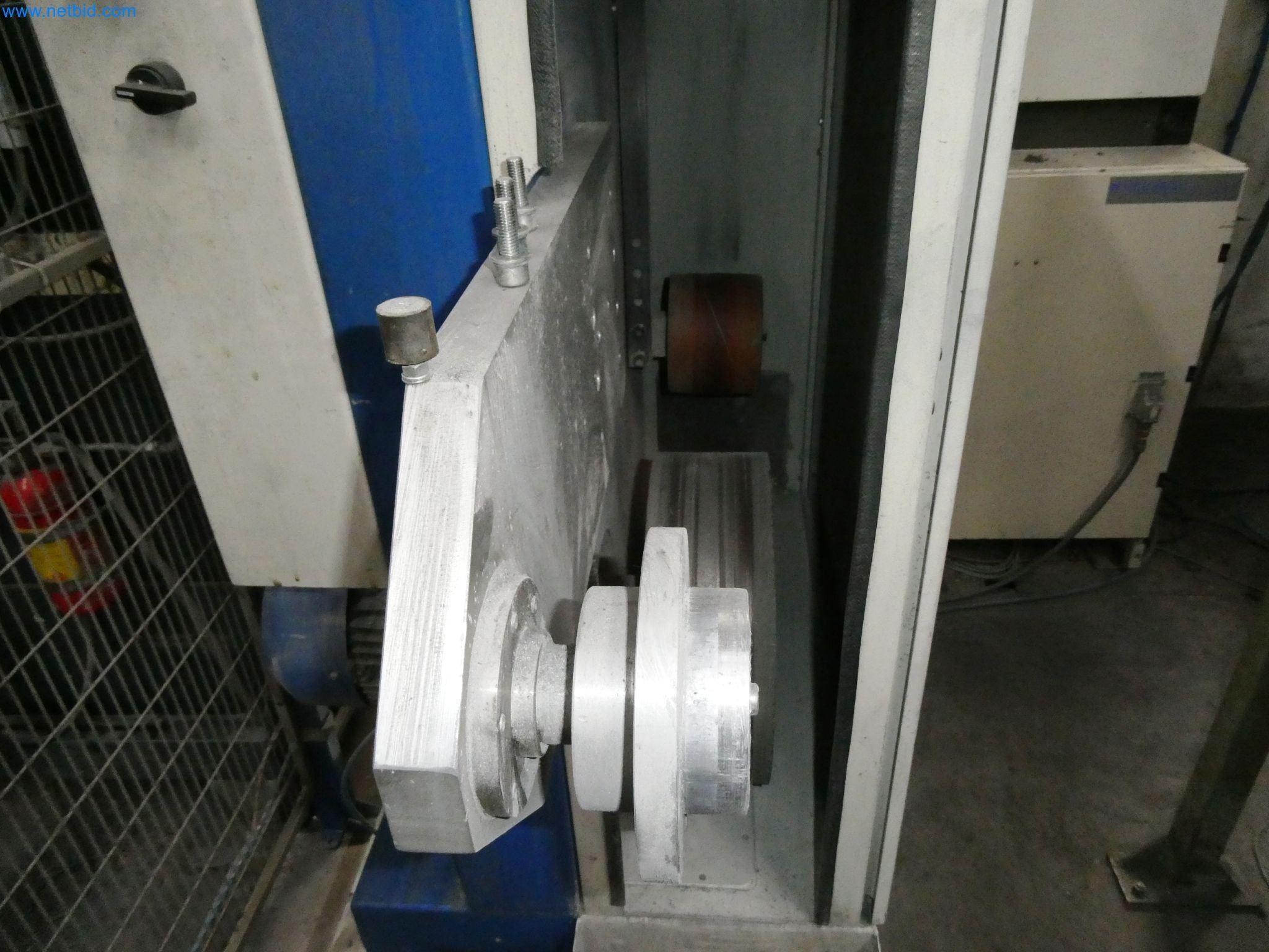 Maszyny z sektora technologii powierzchni-3