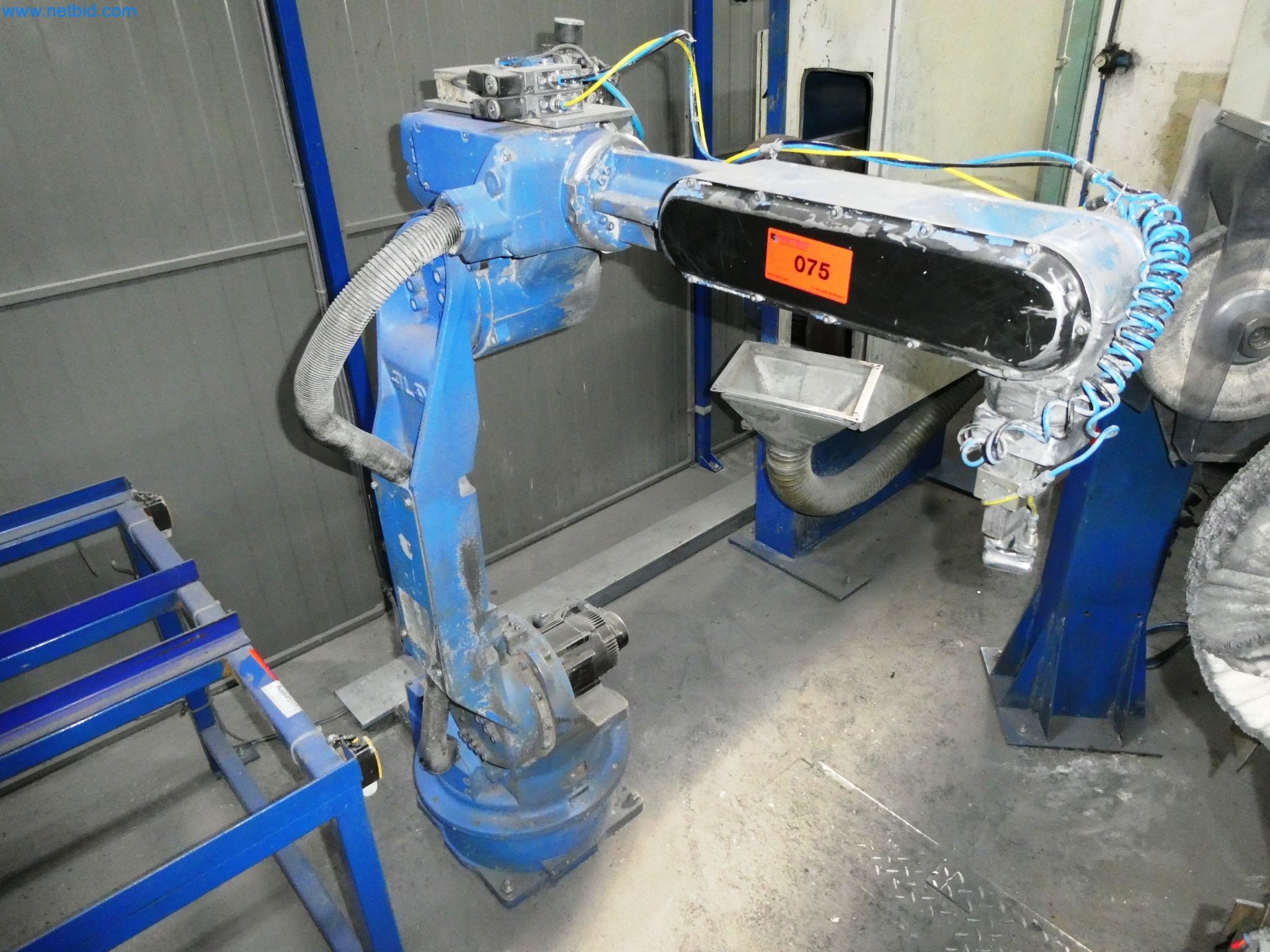 Maszyny z sektora technologii powierzchni-1