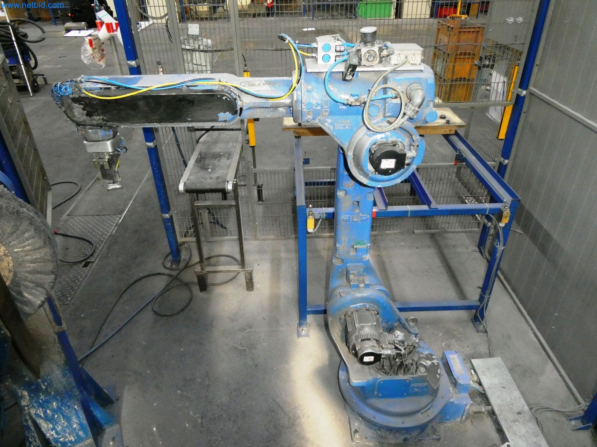 Maszyny z sektora technologii powierzchni-3