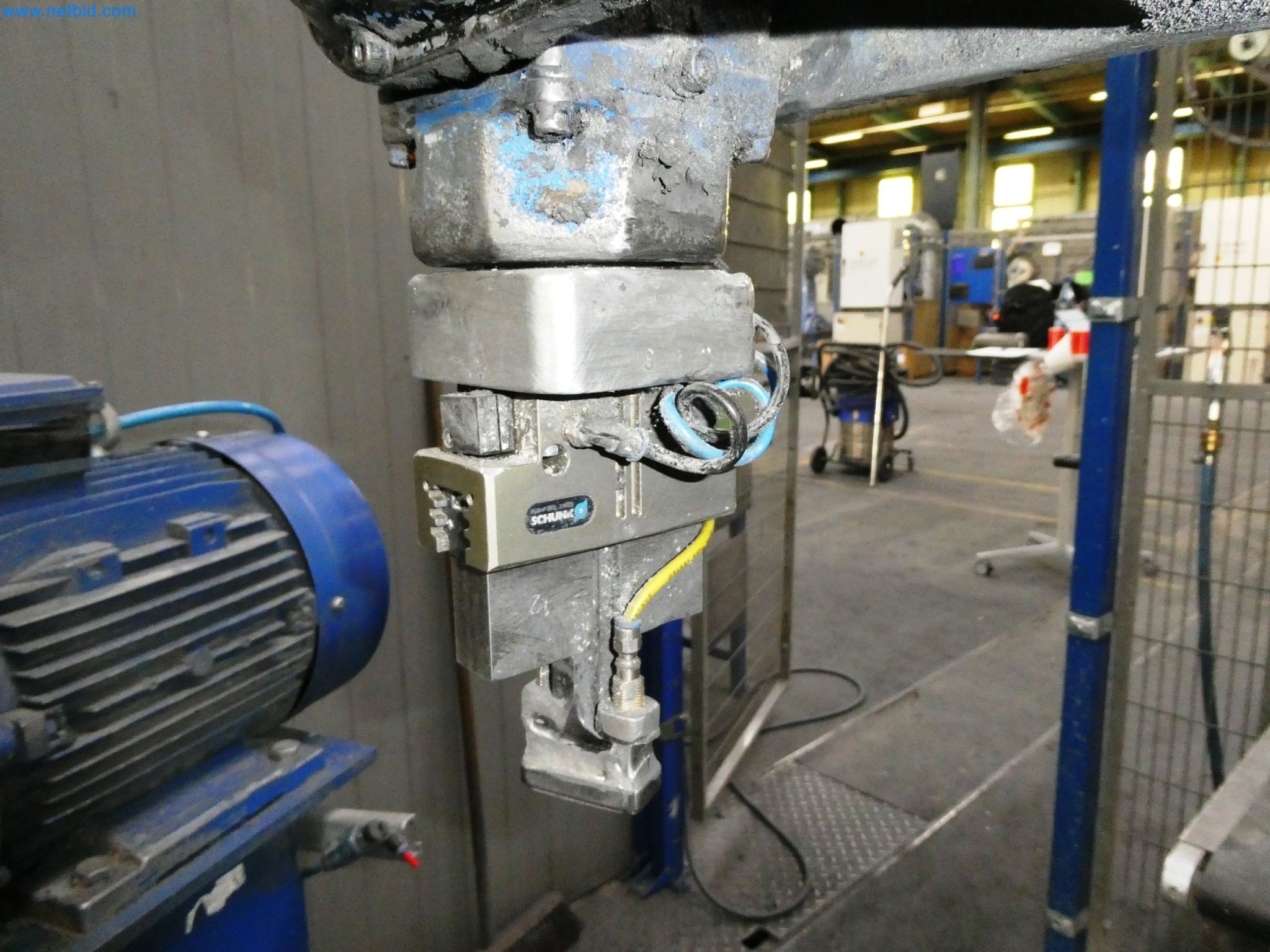 Maszyny z sektora technologii powierzchni-8