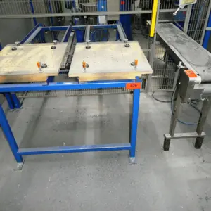 Load carrier table