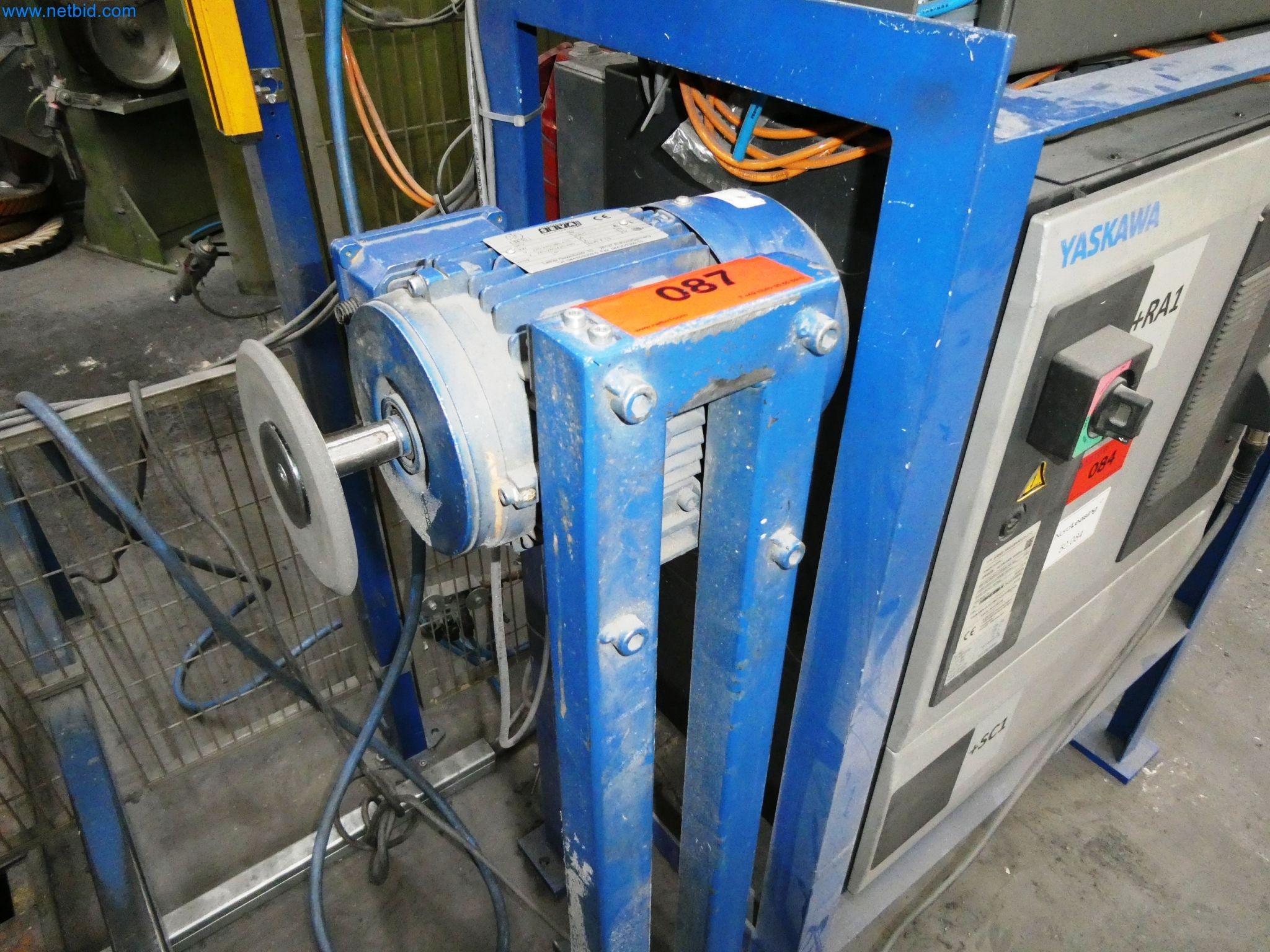 Maszyny z sektora technologii powierzchni-8