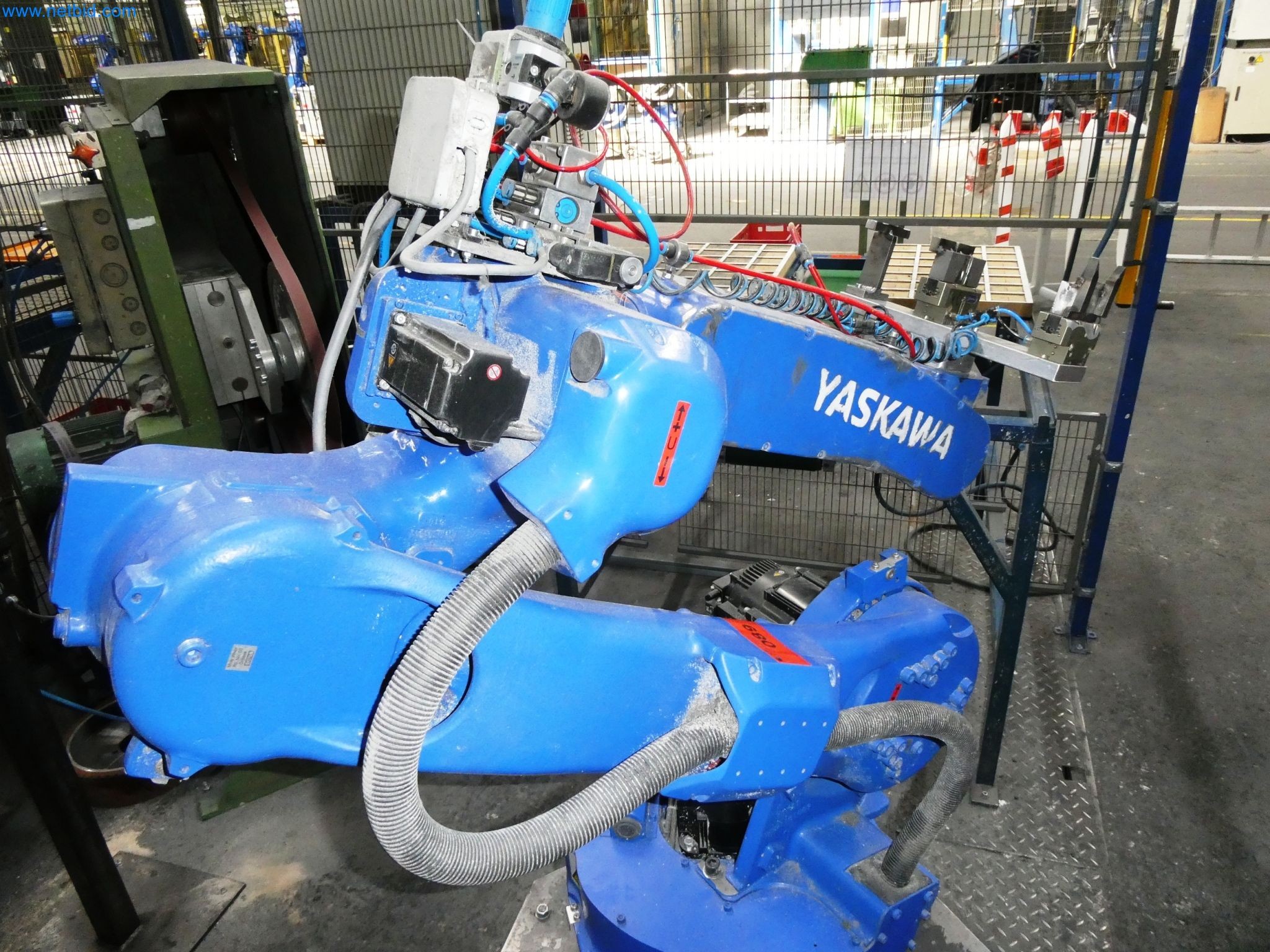 Maszyny z sektora technologii powierzchni-9